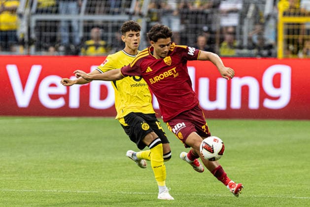Testspiel, BVB-Saisoneröffnung 2026 27: Borussia Dortmund - AS Roma; 15.08.2026 Samuele Inacio (Borussia Dortmund, 40), Emanuele Lulli (AS Roma, 77) Testspiel, BVB-Saisoneröffnung 2026 27: Borussia Dortmund - AS Roma; Signal Iduna Park, Dortmund; 15.08.2026 *** Friendly Match, BVB 2026–27 Season Opener: Borussia Dortmund vs. AS Roma, August 15, 2026; Samuele Inacio (Borussia Dortmund, 40), Emanuele Lulli (AS Roma, 77); Friendly Match, BVB Season Opener 2026–27: Borussia Dortmund vs. AS Roma, Signal Iduna Park, Dortmund, August 15, 2026 Copyright: xBEAUTIFULxSPORTS Buriakovx