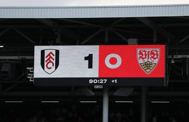 15.08.26 Fulham FC - VfB Stuttgart England, London, 15.08.2026, Fussball, Bundesliga, Saison 2026 2027, Testspiel, Fulham FC - VfB Stuttgart: Anzeigetafel. *** August 15, 2026: Fulham FC vs. VfB Stuttgart, England, London, August 15, 2026, Soccer, Bundesliga, 2026–2027 Season, Friendly Match, Fulham FC vs. VfB Stuttgart Scoreboard
