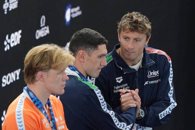 Simone Cerasuolo silver medal and gold medal NicolÃ² Martinenghi from Italy Men s 50m Breaststroke Final at the Swimming European Aquatics Championships Paris 2026, Paris, August 15, 2026 .  Copyright: xDavidexSpada LaPressex