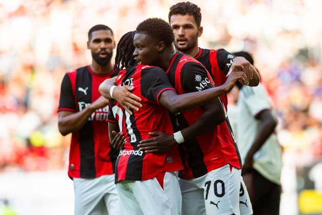 2026.08.15 Wroclaw PiÅ‚ka noÅ¼na - Mecz towarzyski sezon 2026 2027 Manchester United, ManU - AC Milan N z Alphadjo Cisse cieszynka gol radosc goal celebration Foto Gleb Soboliev PressFocus 2026.08.15 Wroclaw Football - friendly match season 2026 2027 Manchester United - AC Milan Alphadjo Cisse cieszynka gol radosc goal celebration Credit: Gleb Soboliev PressFocus NEWSPIX.PL --- newspix.pl 