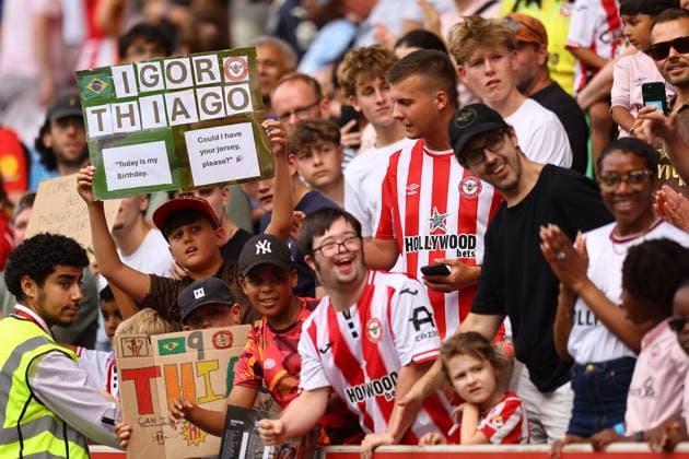 Fans of Igor Thiago of Brentford Brentford v Eintracht Frankfurt, Pre Season Friendly, Football, Gtech Community Stadium, London, UK - 15 Aug 2026London Gtech Community Stadium United Kingdom EDITORIAL USE ONLY No use with unauthorised audio, video, data, fixture lists, club league logos or live services. Online in-match use limited to 120 images, no video emulation. No use in betting, games or single club league player publications.  Copyright: xMichaelxZemanek Shutterstockx 17070130bp