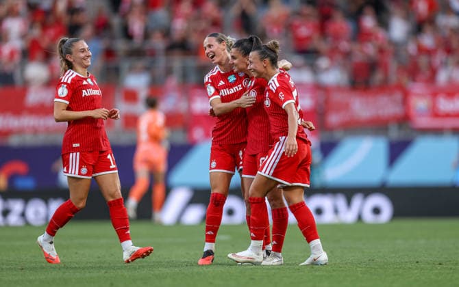 GER, Ingolstadt, Bayern München vs VfL Wolfsburg, DFB, Google Pixel Supercup der Frauen, Fussball, Spielzeit 2026 2027, Audi-Sportpark, Finale im Bild: Jovana DamnjanoviÄ‡ (FC Bayern München Frauen 9), erzielt das 1:0, Tor, Jubel und Freude, Emotionen DFB DFL REGULATIONS PROHIBIT ANY USE OF PHOTOGRAPHS AS IMAGE SEQUENCES AND OR QUASI-VIDEO, 15.08.2026 *** GER, Ingolstadt, Bayern Munich vs. VfL Wolfsburg, DFB, Google Pixel Women s Super Cup, soccer, 2026–2027 season, Audi Sportpark, Final photo: Jovana Damnjanovic FC Bayern Munich Women 9, scores the 1-0 goal, celebration and joy, emotions. DFB and DFL regulations prohibit any use of photographs as image sequences and or quasi-video. August 15, 2026 Copyright: HMBxMedia HendrikxHamelau