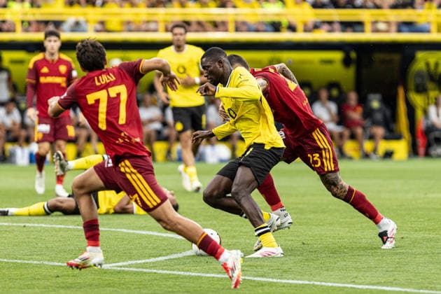Testspiel, BVB-Saisoneröffnung 2026 27: Borussia Dortmund - AS Roma; 15.08.2026 Serhou Guirassy (Borussia Dortmund, 9), Gianluca Mancini (AS Roma, 23) Testspiel, BVB-Saisoneröffnung 2026 27: Borussia Dortmund - AS Roma; Signal Iduna Park, Dortmund; 15.08.2026 *** Friendly Match, BVB 2026–27 Season Opener: Borussia Dortmund vs. AS Roma, August 15, 2026; Serhou Guirassy (Borussia Dortmund, 9), Gianluca Mancini (AS Roma, 23); Friendly Match, BVB Season Opener 2026–27: Borussia Dortmund vs. AS Roma, Signal Iduna Park, Dortmund, August 15, 2026 Copyright: xBEAUTIFULxSPORTS Buriakovx