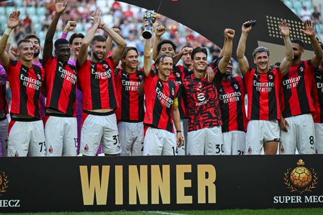 15.08.2026 Wroclaw, Poland. Manchester United, ManU take on AC Milan during the pre-season friendly match at Tarczynski Arena Wroclaw. --- Mecz towarzyski. Manchester United - AC Milan na Tarczynski Arena Wroclaw. Persons Shown: AC Milan Luka Modric Ardon Jashari Strahinja Pavlovic Fot. Antoni Dec Arena Akcji NEWSPIX.PL --- newspix.pl 