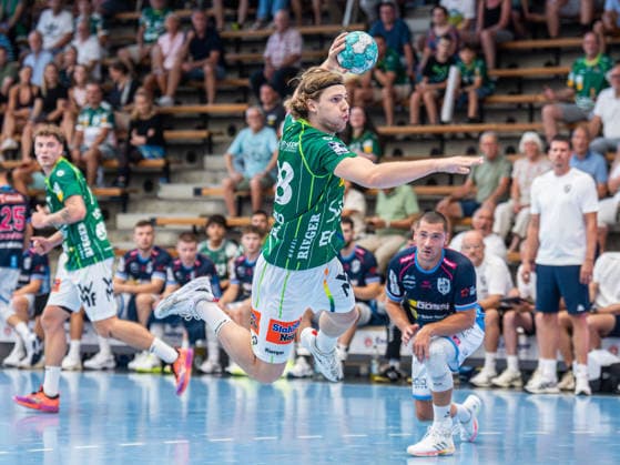 Franko Lastro (Frisch Auf Goeppingen, 28) kommt frei zum Wurf, Frisch Auf Goeppingen vs. HC Kriens-Luzern, Handball, Players Night, Herren, Spielzeit 2026 2027, 15.08.2026, Frisch Auf Goeppingen vs. HC Kriens-Luzern, Handball, Players Night, Herren, Spielzeit 2026 2027, 15.08.2026 Goeppingen *** Franko Lastro of Frisch Auf Goeppingen, No. 28, gets a clear shot on goal; Frisch Auf Goeppingen vs. HC Kriens Lucerne, Handball, Players Night, Men s, 2026–2027 Season, August 15, 2026, Frisch Auf Göppingen vs. HC Kriens Lucerne, Handball, Players Night, Men’s, 2026–2027 Season, August 15, 2026, Göppingen Copyright: xEibner-Pressefoto MichaelxSchmidx EP_MST