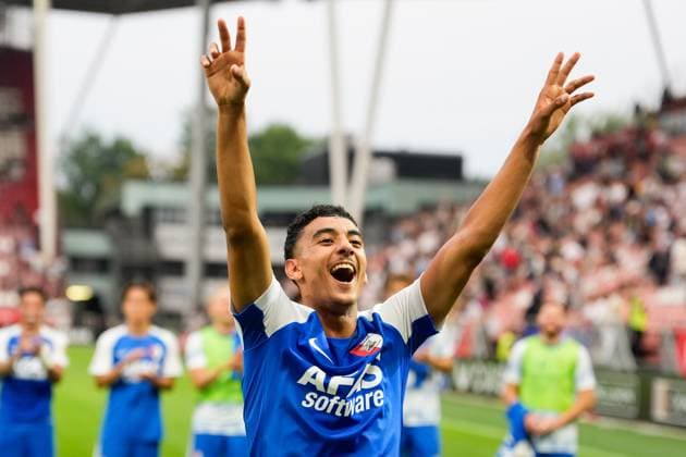 UTRECHT , 15-08-2026, Stadion Galgenwaard , season 2026 2027 , Dutch Eredivisie football , match between FC Utrecht and AZ, Picture shows celebration after the match by AZ player Ayoub Oufkir Utrecht - AZ  x205747370x Copyright: