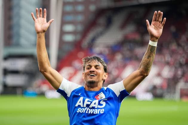 UTRECHT , 15-08-2026, Stadion Galgenwaard , season 2026 2027 , Dutch Eredivisie football , match between FC Utrecht and AZ, Picture shows celebration after the match by AZ player Weslley Patati Utrecht - AZ  x205747379x Copyright: