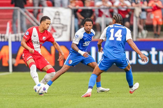 2026-8-15 FC Utrecht v AZ Alkmaar - Dutch Vriendenloterij Eredvisie UTRECHT, NETHERLANDS - AUGUST 15: Neville Ogidi Nwankwo of FC Utrecht battles for possession with Elijah Dijkstra of AZ Alkmaar during the Dutch Vriendenloterij Eredvisie match between FC Utrecht and AZ Alkmaar at Stadion Galgenwaard on August 15, 2026 in Utrecht, Netherlands. Utrecht Stadion Galgenwaard Netherlands Content not available for redistribution in The Netherlands directly or indirectly through any third parties. Copyright: xAndrexWeeningx