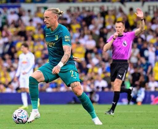 Leeds United v FC Augsburg Pre-Season Friendly FC Augsburg s Marius Wolf in possession during the Pre-Season Friendly match at Elland Road, Leeds 15 08 2026 UK Newspapers OUT Copyright: xChrisxNuttonx FIL-23780-0048