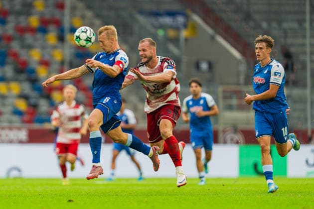 Valentin Laessig (TSG Hoffenheim II, 06) spielt den Ball mit dem Kopf vor dem anstuermenden Eric Hottmann (Fortuna Düsseldorf, 09), Lion Wagenbach (TSG Hoffenheim II, 18) Fortuna Duesseldorf vs. TSG Hoffenheim II, Fussball, 3.Liga, 02.Spieltag, Saison 2026 27, 15.08.2026, DFL REGULATIONS PROHIBIT ANY USE OF PHOTOGRAPHS AS IMAGE SEQUENCES AND OR QUASI-VIDEO, Fortuna Duesseldorf vs. TSG Hoffenheim II, Fussball, 3.Liga, 2.Spieltag, Saison 2026 27, 15.08.2026 Düsseldorf *** Valentin Laessig of TSG Hoffenheim II, No. 06, heads the ball past the onrushing Eric Hottmann of Fortuna Düsseldorf, 09, Lion Wagenbach (TSG Hoffenheim II, 18), Fortuna Düsseldorf vs. TSG Hoffenheim II, Soccer, 3. Liga, Matchday 2, 2026–27 Season, August 15, 2026, DFL regulations prohibit any use of photographs as image sequences and or quasi-video. Fortuna Düsseldorf vs. TSG Hoffenheim II, soccer, 3. Liga, Matchday 2, 2026–27 Season, August 15, 2026, Düsseldorf Copyright: xEibner-Pressefoto LukasxBaldygax EP_LBA