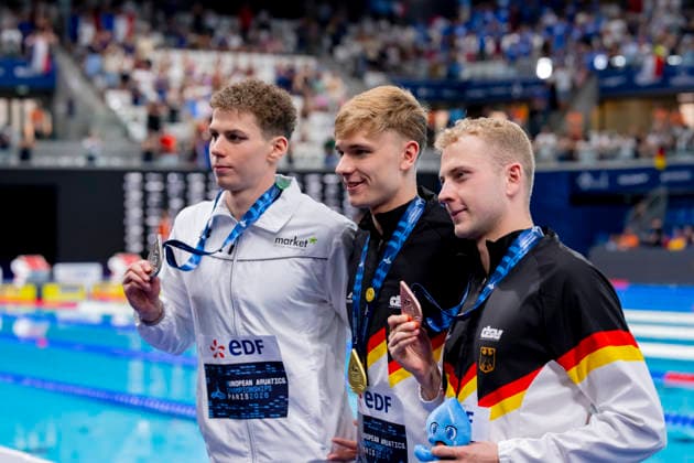France, Paris, Centre Aquatique Olympique Metropole du Grand Paris, 15.08.2026, European Aquatics Championships, Day 16 - Final Session, Zalan Sarkany, Hungary, Johannes Liebmann, SC Magdeburg and Oliver Klemet, SG Frankfurt, Photo by Eibner Pressefoto Tino Henschel European Aquatics Championships, Day 16 - Final Session Paris *** France, Paris, Centre Aquatique Olympique Metropole du Grand Paris, August 15, 2026, European Aquatics Championships, Day 16 Final Session, Zalan Sarkany, Hungary, Johannes Liebmann, SC Magdeburg, and Oliver Klemet, SG Frankfurt, Photo by Eibner Pressefoto Tino Henschel European Aquatics Championships, Day 16 Final Session, Paris Copyright: xEibnerxPressefotox
