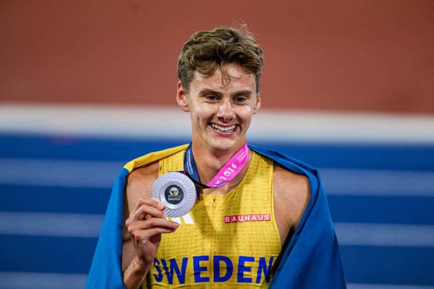 260815 Samuel Pihlström of Sweden celebrates with his silver medal after second place in men s 1500 meter final during day 6 of the 2026 European Athletics Championships on August 15, 2026 in Birmingham. Photo: Maxim Thore BILDBYRAN kod MT MT1071 friidrott athletics friidrett friidrotts-em em friidretts-em 2026 european athletics championships day 6 bbeng jubel silver *** August 15, 2026: Samuel Pihlström of Sweden celebrates with his silver medal after finishing second in the men’s 1,500-meter final on Day 6 of the 2026 European Athletics Championships on August 15, 2026 in Birmingham. Photo by Maxim Thore. BILDBYRAN code MT MT1071 track and field athletics friidrett friidrotts em em friidretts em 2026 European Athletics Championships Day 6 bbeng celebration silver  Copyright: MAXIMxTHORE BB260815MT044