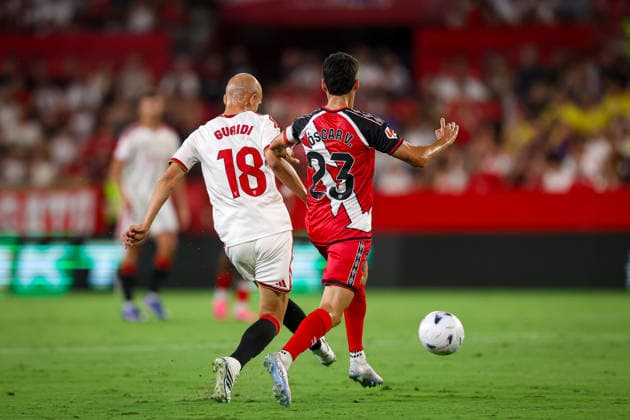 ESP: Matchday 1 LaLiga EA Sports Sevilla FC v Rayo Vallecano Jon Guridi of Sevilla FC in the La Liga EA Sports match between Sevilla FC and Rayo Vallecano at Estadio Ramon Sanchez Pizjuan in Seville, Spain, on August 15, 2026. Seville Spain Sevilla Spain *** ESP Matchday 1 LaLiga EA Sports Sevilla FC vs. Rayo Vallecano Jon Guridi of Sevilla FC in the LaLiga EA Sports match between Sevilla FC and Rayo Vallecano at Estadio Ramón Sánchez Pizjuán in Seville, Spain, on August 15, 2026 Seville Spain Seville Spain Copyright: xRAFAELxROMANx