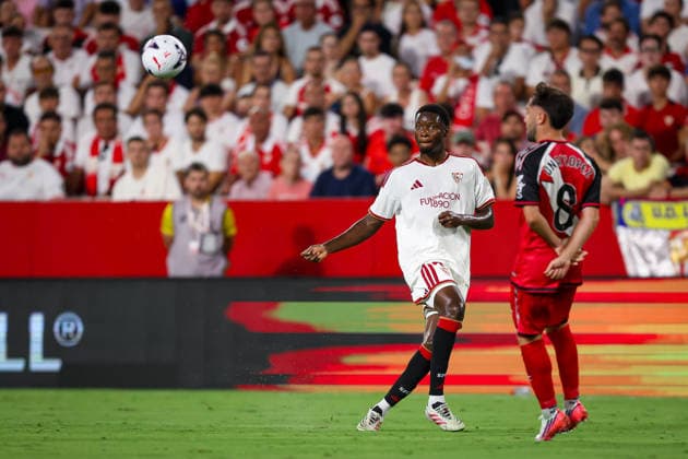 RECORD DATE NOT STATED ESP: Matchday 1 LaLiga EA Sports Sevilla FC v Rayo Vallecano Lucien Jefferson Agoume of Sevilla FC in the La Liga EA Sports match between Sevilla FC and Rayo Vallecano at Estadio Ramon Sanchez Pizjuan in Seville, Spain, on August 15, 2026. Seville Spain Sevilla Spain *** ESP Matchday 1 LaLiga EA Sports Sevilla FC vs. Rayo Vallecano Lucien Jefferson Agoume of Sevilla FC in the LaLiga EA Sports match between Sevilla FC and Rayo Vallecano at Estadio Ramón Sánchez Pizjuán in Seville, Spain, on August 15, 2026 Seville Spain Seville Spain Copyright: xx
