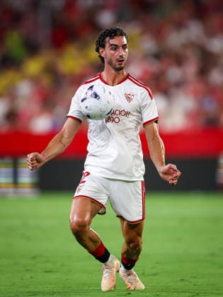 ESP: Matchday 1 LaLiga EA Sports Sevilla FC v Rayo Vallecano Juan Iglesias of Sevilla FC in the La Liga EA Sports match between Sevilla FC and Rayo Vallecano at Estadio Ramon Sanchez Pizjuan in Seville, Spain, on August 15, 2026. Seville Spain Sevilla Spain *** ESP Matchday 1 LaLiga EA Sports Sevilla FC vs. Rayo Vallecano Juan Iglesias of Sevilla FC in the LaLiga EA Sports match between Sevilla FC and Rayo Vallecano at Estadio Ramón Sánchez Pizjuán in Seville, Spain, on August 15, 2026 Seville Spain Seville Spain Copyright: xRAFAELxROMANx