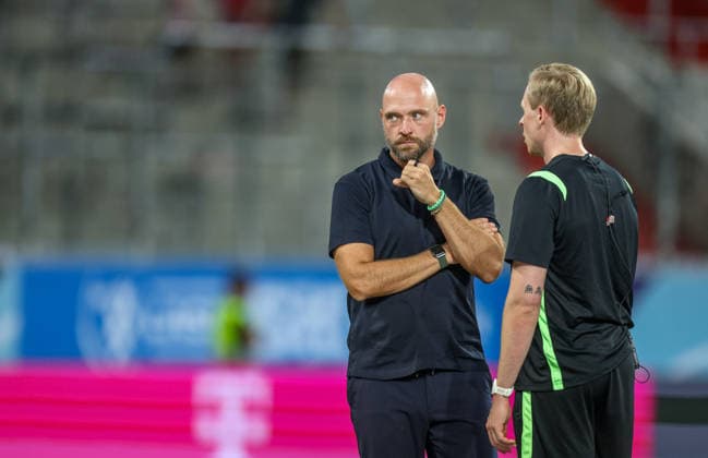 GER, Ingolstadt, Bayern München vs VfL Wolfsburg, DFB, Google Pixel Supercup der Frauen, Fussball, Spielzeit 2026 2027, Audi-Sportpark, Finale im Bild: Stephan Lerch (Trainer Vfl Wolfsburg Frauen) DFB DFL REGULATIONS PROHIBIT ANY USE OF PHOTOGRAPHS AS IMAGE SEQUENCES AND OR QUASI-VIDEO, 15.08.2026 *** GER, Ingolstadt, Bayern Munich vs. VfL Wolfsburg, DFB, Google Pixel Women s Super Cup, Soccer, 2026–2027 Season, Audi Sportpark, Final in Pictures: Stephan Lerch, Coach of VfL Wolfsburg Women’s Team, DFB, DFL. REGULATIONS PROHIBIT ANY USE OF PHOTOGRAPHS AS IMAGE SEQUENCES AND OR QUASI-VIDEO, August 15, 2026 Copyright: HMBxMedia HendrikxHamelau