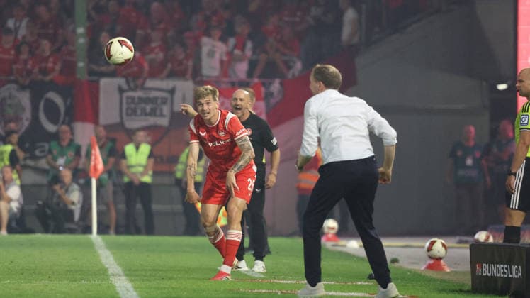15.08.2026, xrekx, Fussball 2.Bundesliga, 1.FC Kaiserslautern - Karlsruher SC v.l. Paul Joly (1.FC Kaiserslautern) Torsten Lieberknecht Trainer (1.FC Kaiserslautern) Maximilian Senft Trainer (Karlsruher SC) (DFL DFB REGULATIONS PROHIBIT ANY USE OF PHOTOGRAPHS as IMAGE SEQUENCES and or QUASI-VIDEO) Kaiserslautern *** August 15, 2026, xrekx, Soccer 2. Bundesliga, 1 FC Kaiserslautern vs. Karlsruher SC, Paul Joly, 1 FC Kaiserslautern, Torsten Lieberknecht (Coach), 1 FC Kaiserslautern, Maximilian Senft (Coach), Karlsruher SC. DFL and DFB regulations prohibit any use of photographs as image sequences and or QUASI-VIDEO Kaiserslautern