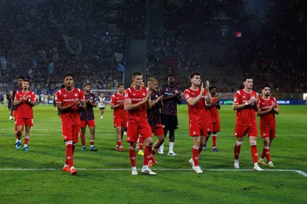 Mergim Berisha (1.FC Kaiserslautern), Thierry Tazemeta (1.FC Kaiserslautern), Simon Asta (1.FC Kaiserslautern), Paul Joly (1.FC Kaiserslautern), Fabian Kunze (1.FC Kaiserslautern), Erik Wekesser (1.FC Kaiserslautern), Jacob Rasmussen (1.FC Kaiserslautern), Ibrahim Kanate (1.FC Kaiserslautern), Erencan Yardimci(1.FC Kaiserslautern), Semi Sahin (1.FC Kaiserslautern), Emotionen, Geste, Gestik, Mimik 1.FC Kaiserslautern vs Karlsruher SC, Fussball, 2. Bundesliga, 02. Spieltag, Saison 2026 2027, 15.08.2026 1.FC Kaiserslautern vs Karlsruher SC, Fussball, 2. Bundesliga, 02. Spieltag, Saison 2026 2027, 15.08.2026 *** Mergim Berisha 1 FC Kaiserslautern, Thierry Tazemeta 1 FC Kaiserslautern, Simon Asta 1 FC Kaiserslautern, Paul Joly 1 FC Kaiserslautern, Fabian Kunze 1 FC Kaiserslautern, Erik Wekesser 1 FC Kaiserslautern, Jacob Rasmussen 1 FC Kaiserslautern, Ibrahim Kanate 1 FC Kaiserslautern, Erencan Yardimci 1 FC Kaiserslautern, Semi Sahin 1 FC Kaiserslautern, Emotions, Gesture, Body Language, Facial Expressions 1 FC Kaiserslautern vs. Karlsruher SC, Soccer, 2. Bundesliga, Matchday 2, 2026–2027 Season, August 15, 2026, 1 FC Kaiserslautern vs. Karlsruher SC, soccer, 2. Bundesliga, Matchday 2, 2026–2027 season, August 15, 2026 Copyright: xEibnerxPressefotox EP_ANS