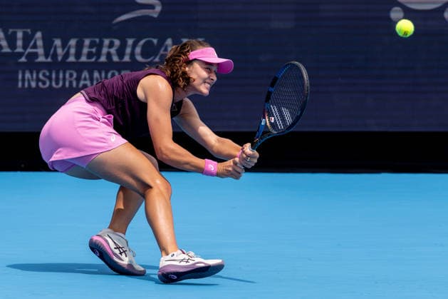 August 15, 2026, Mason, Ohio, U.S: Zeynep Sonmez (TUR) returns a shot at the baseline during SaturdayÃ¢â‚¬â ¢s second round of the Cincinnati Open at the Lindner Family Tennis Center , Mason, Oh. Tennis 2026 - Cincinnati Open WTA, Tennis Damen  - ZUMAs304 20260815_zaf_s304_015 Copyright: xScottxStuartx