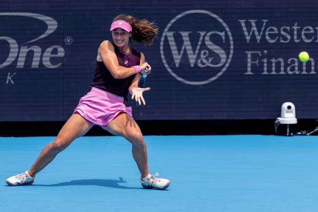 August 15, 2026, Mason, Ohio, U.S: Zeynep Sonmez (TUR) hits a forehand shot during SaturdayÃ¢â‚¬â ¢s second round of the Cincinnati Open at the Lindner Family Tennis Center , Mason, Oh. Tennis 2026 - Cincinnati Open WTA, Tennis Damen  - ZUMAs304 20260815_zaf_s304_017 Copyright: xScottxStuartx