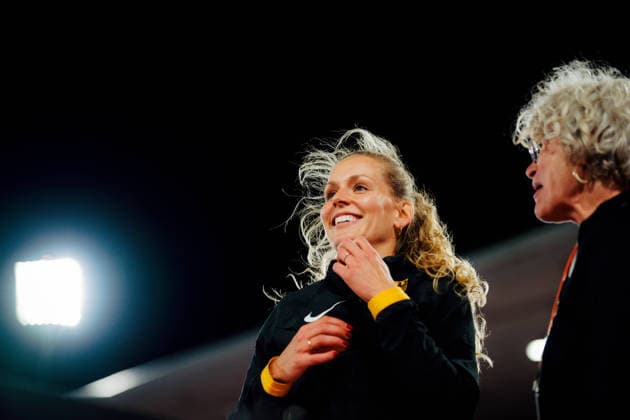 European Athletics Championships; Birmingham, 15.08.2026 Christina Honsel lächelt während eines Gesprächs mit einer anderen Person bei der Europameisterschaft im Leichtathletik im Alexander Stadium in Birmingham am 10. August 2026. *** European Athletics Championships, Birmingham, August 15, 2026: Christina Honsel smiles while talking to someone else at the European Athletics Championships at Alexander Stadium in Birmingham on August 10, 2026 Copyright: xBEAUTIFULxSPORTS Flatemerschx