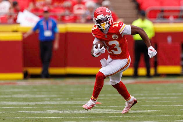 KANSAS CITY, MO - AUGUST 15: Kansas City Chiefs wide receiver Cyrus Allen (13) runs the ball during the first half against the Los Angeles Rams on August 15th at Arrowhead Stadium in Kansas City, Missouri. (Photo by William Purnell Icon Sportswire) NFL, American Football Herren, USA AUG 15 Rams at Chiefs EDITORIAL USE ONLY Icon2026081501240