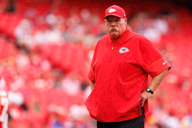 KANSAS CITY, MO - AUGUST 15: Kansas City Chiefs head coach Andy Reid on the field during warmups prior to the game against the Los Angeles Rams on August 15th at Arrowhead Stadium in Kansas City, Missouri. (Photo by William Purnell Icon Sportswire) NFL, American Football Herren, USA AUG 15 Rams at Chiefs EDITORIAL USE ONLY Icon2026081500627