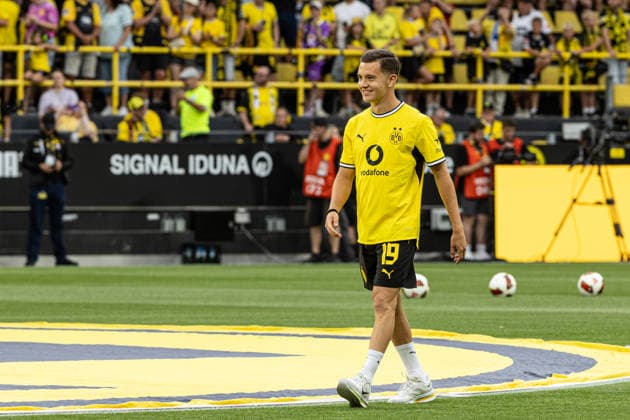 Testspiel, BVB-Saisoneröffnung 2026 27: Borussia Dortmund - AS Roma; 15.08.2026 Konstantinos Karetsas (Borussia Dortmund, 19) Testspiel, BVB-Saisoneröffnung 2026 27: Borussia Dortmund - AS Roma; Signal Iduna Park, Dortmund; 15.08.2026 *** Friendly Match, BVB 2026–27 Season Opener: Borussia Dortmund vs. AS Roma, August 15, 2026; Konstantinos Karetsas, Borussia Dortmund, 19; Friendly Match, BVB 2026–27 Season Opener: Borussia Dortmund vs. AS Roma, Signal Iduna Park, Dortmund, August 15, 2026 Copyright: xBEAUTIFULxSPORTS Buriakovx