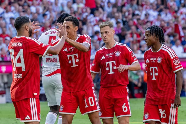 Ismael Saibari (FC Bayern Muenchen, 34), Joshua Kimmich (FC Bayern Muenchen, 06) und Wisdom Mike (FC Bayern Muenchen, 36) bejubeln mit Jamal Musiala (FC Bayern Muenchen, 10) dessen Tor zum 3:1 GER, FC Bayern Muenchen vs. RB Leipzig, Fussball, Telekom-Cup, Testspiel, Spielzeit 2026 2027, 15.08.2026 (DFL DFB REGULATIONS PROHIBIT ANY USE OF PHOTOGRAPHS as IMAGE SEQUENCES and or QUASI-VIDEO). Foto: HMB Media Heike Feiner *** Ismael Saibari (FC Bayern Munich, 34), Joshua Kimmich (FC Bayern Munich, 06), and Wisdom Mike (FC Bayern Munich, 36) celebrate with Jamal Musiala (FC Bayern Munich, 10) after his goal to make it 3–1 for Germany, FC Bayern Munich vs. RB Leipzig, Soccer, Telekom Cup, Friendly Match, 2026–2027 Season, August 15, 2026 DFL DFB REGULATIONS PROHIBIT ANY USE OF PHOTOGRAPHS AS IMAGE SEQUENCES AND OR QUASI-VIDEO Photo: HMB Media, Heike Feiner Copyright: HMBxMedia HeikexFeiner