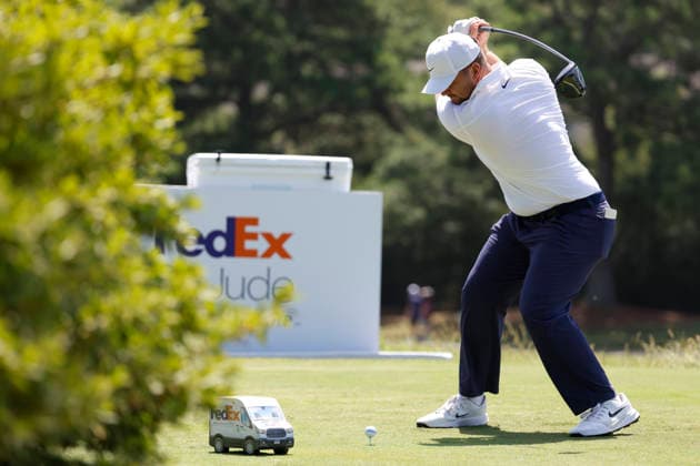 MEMPHIS, TN - AUGUST 15: Chris Gotterup of the United States prepares to hit his tee shot on No. 3 during the third round of the FedEx St. Jude Championship, August 15, 2026, at TPC Southwind in Memphis, Tennessee. (Photo by Matthew Maxey Icon Sportswire) GOLF: AUG 15 PGA, Golf Herren FedEx St. Jude Championship EDITORIAL USE ONLY Icon260815020