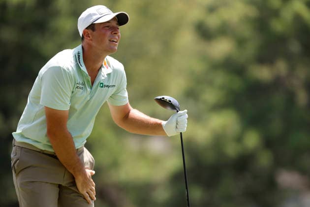 MEMPHIS, TN - AUGUST 15: Viktor Hovland of the United States reacts as he watches his tee shot on No. 3 during the third round of the FedEx St. Jude Championship, August 15, 2026, at TPC Southwind in Memphis, Tennessee. (Photo by Matthew Maxey Icon Sportswire) GOLF: AUG 15 PGA, Golf Herren FedEx St. Jude Championship EDITORIAL USE ONLY Icon260815035