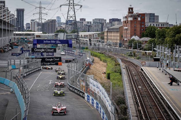 2026 FORMULA E LONDON ePRIX 01 ROWLAND Oliver (gbr), Nissan Formula E Team, Nissan e-4ORCE 05, action during the London ePrix, 16th and 17th round of the 2025-26 ABB FIA Formula E World Championship, WM, Weltmeisterschaft on the ExCel London Circuit from August 14 to 16, 2026 in London, United Kingdom - LondonUnited Kingdom  Copyright: xPauloxMariax