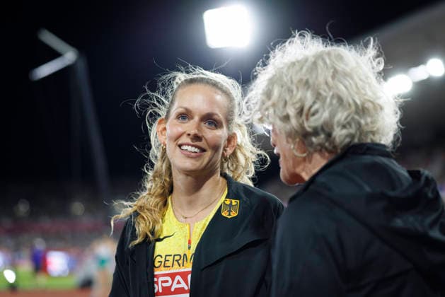 BIRMINGHAM, GREAT BRITAIN - AUGUST 15, 2026: Christina HONSEL (GER Germany) with coach Brigitte Kurschilgen after the high jump final (4th place) during the European Athletics Championships at Alexander Stadium on August 15, 2026 in Birmingham, Great Britain. Great Britain Copyright: xAxelxKohringx