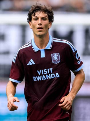 MOENCHENGLADBACH, GERMANY - AUGUST 15: Pau Torres of Aston Villa looks on during the pre-season friendly match between Borussia Monchengladbach and Aston Villa at the ista-Borussia-Park on August 15, 2026 in Moenchengladbach, Germany.  Copyright: xRenexNijhuis MBxMediax