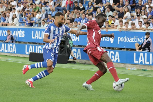 ESP: LaLiga EA Sports Deportivo Alaves v Getafe CF Abderrahmane Rebbach of Alaves during LaLiga EA Sports between Deportivo Alaves v Getafe CF played at Mendizorroza Stadium in Oviedo on August 15, 2026 in Spain Spain Futbol *** ESP LaLiga EA Sports Deportivo Alavés vs. Getafe CF Abderrahmane Rebbach of Alavés during the LaLiga EA Sports match between Deportivo Alavés and Getafe CF played at Mendizorroza Stadium in Oviedo on August 15, 2026, in Spain Spanish Soccer Copyright: xNaiaxCuestax xAgenciaxLOFx