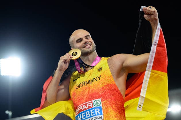 BIRMINGHAM, GREAT BRITAIN - August 15: Julian Weber (Germany) with his gold medal after winning the javelin throw final during the European Athletics Championships 2026 at Alexander Stadium in Birmingham, Great Britain (Photo by Sven Beyrich Sports Press Photo)  Copyright: xSvenxBeyrich SportsxPressxPhotox Sportspressphoto_SPR207876