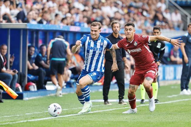 (L-R) Toni Martinez (Alaves), Zaid Romero (Getafe), AUGUST 15, 2026 - Football Soccer : Spanish LaLiga EA Sports match between Deportivo Alaves - Getafe CF at the Estadio Mendizorroza in Vitoria-Gasteiz, Spain. Noxthirdxpartyxsales  aflo_341091838 MutsuxKawamorix