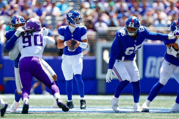 August 15, 2026: During the game, New York Giants quarterback Jaxson Dart (6) drops back in a NFL, American Football Herren, USA preseason game at MetLife Stadium in East Rutherford, NJ. The Minnesota Vikings defeat the New York Giants 13-10. Cal Media East Rutherford USA - ZUMAc04_ 20260815_faf_c04_258 Copyright: xShaquanxWoodyx