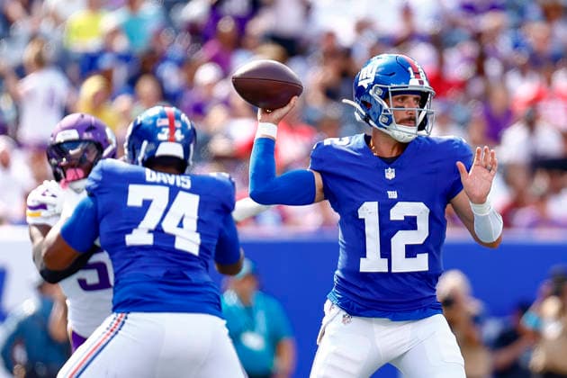 August 15, 2026: During the game, New York Giants quarterback Brandon Allen (12) throws the football in a NFL, American Football Herren, USA preseason game at MetLife Stadium in East Rutherford, NJ. The Minnesota Vikings defeat the New York Giants 13-10. Cal Media East Rutherford USA - ZUMAc04_ 20260815_faf_c04_062 Copyright: xShaquanxWoodyx