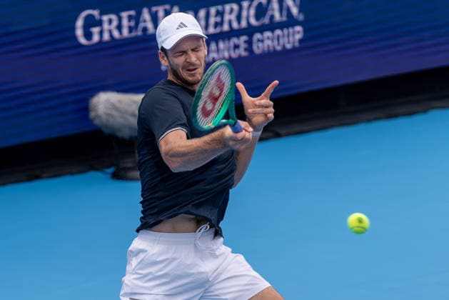 August 15, 2026, Mason, Ohio, U.S: Hubert Hurkacz (POL) hits a forehand shot during SaturdayÃ¢â‚¬â ¢s second round of the Cincinnati Open at the Lindner Family Tennis Center , Mason, Oh. Mason U.S - ZUMAs304 20260815_zaf_s304_122 Copyright: xScottxStuartx