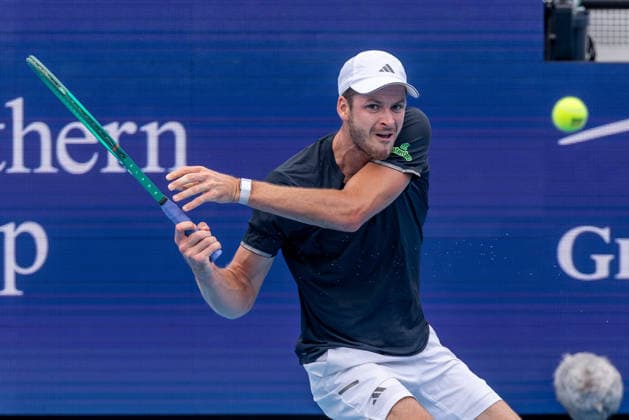 August 15, 2026, Mason, Ohio, U.S: Hubert Hurkacz (POL) hits a backhand shot during SaturdayÃ¢â‚¬â ¢s second round of the Cincinnati Open at the Lindner Family Tennis Center , Mason, Oh. Mason U.S - ZUMAs304 20260815_zaf_s304_156 Copyright: xScottxStuartx