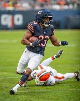 August 15, 2026: Chicago Bears Roschon Johnson (23) is chased by Cleveland Browns Nate Evans (43) during the preseason game in Chicago, IL. CSM Chicago United States of America - ZUMAc04_ 20260815_zma_c04_030 Copyright: xMikexWulfx