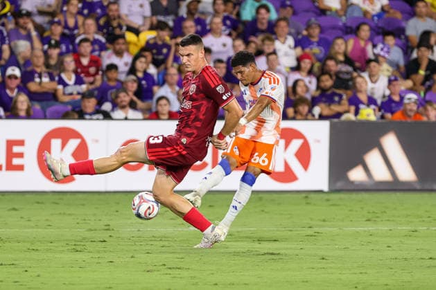 August 15, 2026, Orlando, Florida, USA: Orlando City SC defender ADRIoÂN MARoÂN (3) attempts to block a shot on goal by FC Cincinnati offense ENDER ECHENIQUE (66) during a match between Orlando City SC and FC Cincinnati. Orlando City SC hosted FC Cincinnati in a MLS, Fussball Herren, USA match at Inter.Co Stadium in Orlando, FL. Orlando USA - ZUMAm299 20260815_znp_m299_041 Copyright: xTaylorxMcFeex