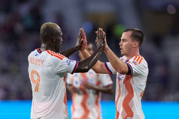 August 15, 2026, Orlando, Florida, USA: FC Cincinnati midfield PAVEL BUCHA (20) and FC Cincinnati offense KEVIN DENKEY (9) celebrate a goal scored by BUCHA (20) during the first half of a match against Orlando City SC. Orlando City SC hosted FC Cincinnati in a MLS, Fussball Herren, USA match at Inter.Co Stadium in Orlando. Orlando USA - ZUMAm299 20260815_znp_m299_049 Copyright: xTaylorxMcFeex