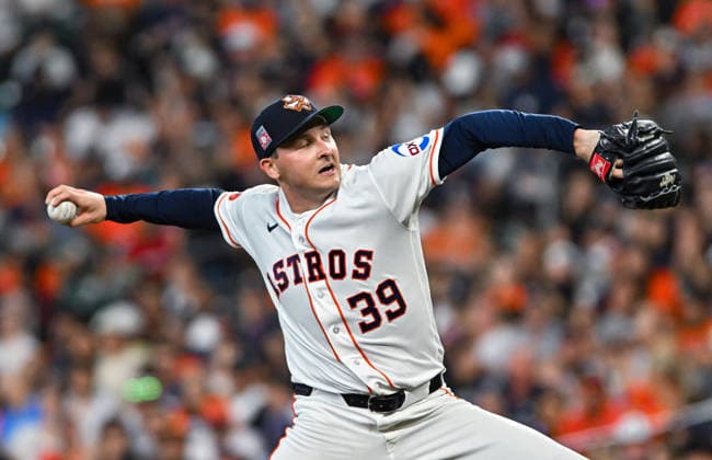 August 15, 2026: Houston Astros pitcher Hayden Wesneski delivers a pitch during the fourth inning of a MLB, Baseball Herren, USA game against the Seattle Mariners at Daikin Park in Houston, TX. Austin McAfee CSM Houston USA - ZUMAc04_ 20260815_zma_c04_126 Copyright: xAustinxMcafeex