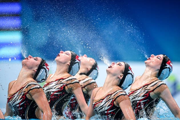 (260816) -- BUDAPEST, Aug. 16, 2026 -- Members of Team Russia perform during the Team Acrobatic Final of the World Aquatics Junior Artistic Swimming Championships in Budapest, Hungary, on Aug. 15, 2026. (Photo by Xinhua) (SP)HUNGARY-BUDAPEST-ARTISTIC SWIMMING-WORLD JUNIOR CHAMPIONSHIPS-TEAM ACROBATIC DavidxBalogh 