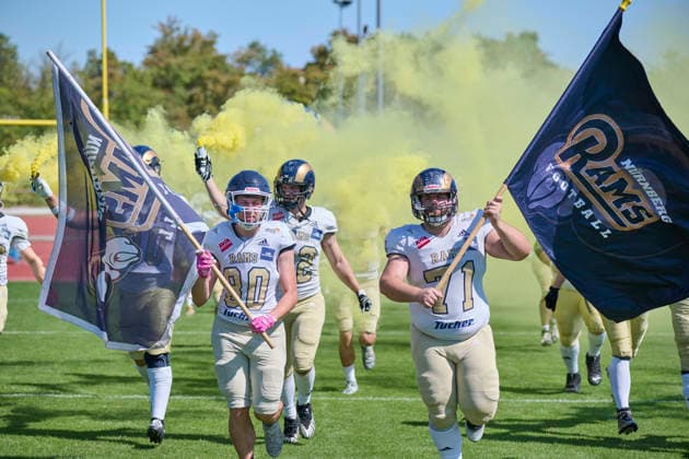 Derby der Stadt Nürnberg in der American Football Regionalliga Bayern, Nürnberg Rams vs. Nürnberg Hawks, American Football Bayern Nürnberg Rams vs. Nürnberg Hawks, American Football Bayern Nuremberg Berthold-Brecht-Sportanlage Bayern Deutschland *** Nuremberg City Derby in the Bavarian American Football Regional League: Nuremberg Rams vs. Nuremberg Hawks, American Football Bavaria: Nuremberg Rams vs. Nuremberg Hawks, American Football Bavaria, Nuremberg Berthold Brecht Sports Complex, Bavaria, Germany Copyright: x30nullvierxPhotographie,xGerhardxLehnerx