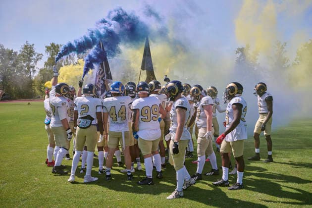 Derby der Stadt Nürnberg in der American Football Regionalliga Bayern, Nürnberg Rams vs. Nürnberg Hawks, American Football Bayern Nürnberg Rams vs. Nürnberg Hawks, American Football Bayern Nürnberg Berthold-Brecht-Sportanlage Bayern Deutschland *** Nuremberg City Derby in the Bavarian American Football Regional League: Nuremberg Rams vs. Nuremberg Hawks, American Football Bavaria: Nuremberg Rams vs. Nuremberg Hawks, American Football Bavaria, Nuremberg Berthold Brecht Sports Complex, Bavaria, Germany Copyright: x30nullvierxPhotographie,xGerhardxLehnerx
