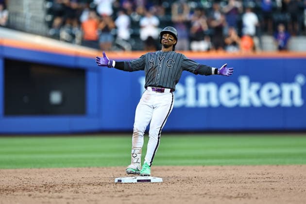 MLB, Baseball Herren, USA Nationals Vs. New York Mets New York Mets Francisco Lindor 12 stands on second base after driving home the winning run during the ninth inning of a baseball game against the Washington Nationals at Citi Field in Flushing, New York, on August 15, 2026. The Mets defeated the Nationals 5-4. Flushing N.Y. United States  Copyright: xGordonxDonovanx originalFilename:donovan-mlbnatio260815_npUyq.jpg