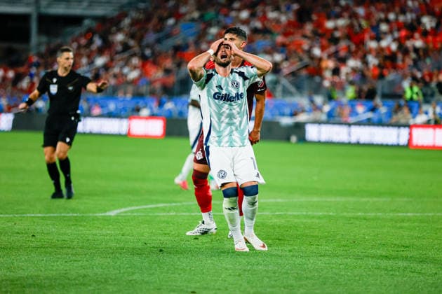Toronto FC v New England Revolution Jack Harrison 11 of New England Revolution reacts after failing to score a goal during a Major League Soccer game between Toronto FC and New England Revolution at BMO Field in Toronto, Ontario, Canada, on August 15, 2026. Toronto Ontario Canada  Copyright: xIndrawanxKumalax originalFilename:kumala-majorlea260815_np9LB.jpg
